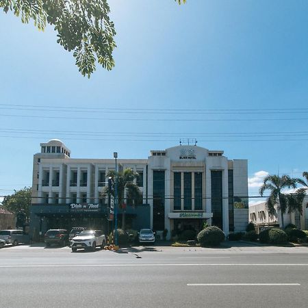 Bliss Hotel San Fernando Pampanga City Buitenkant foto