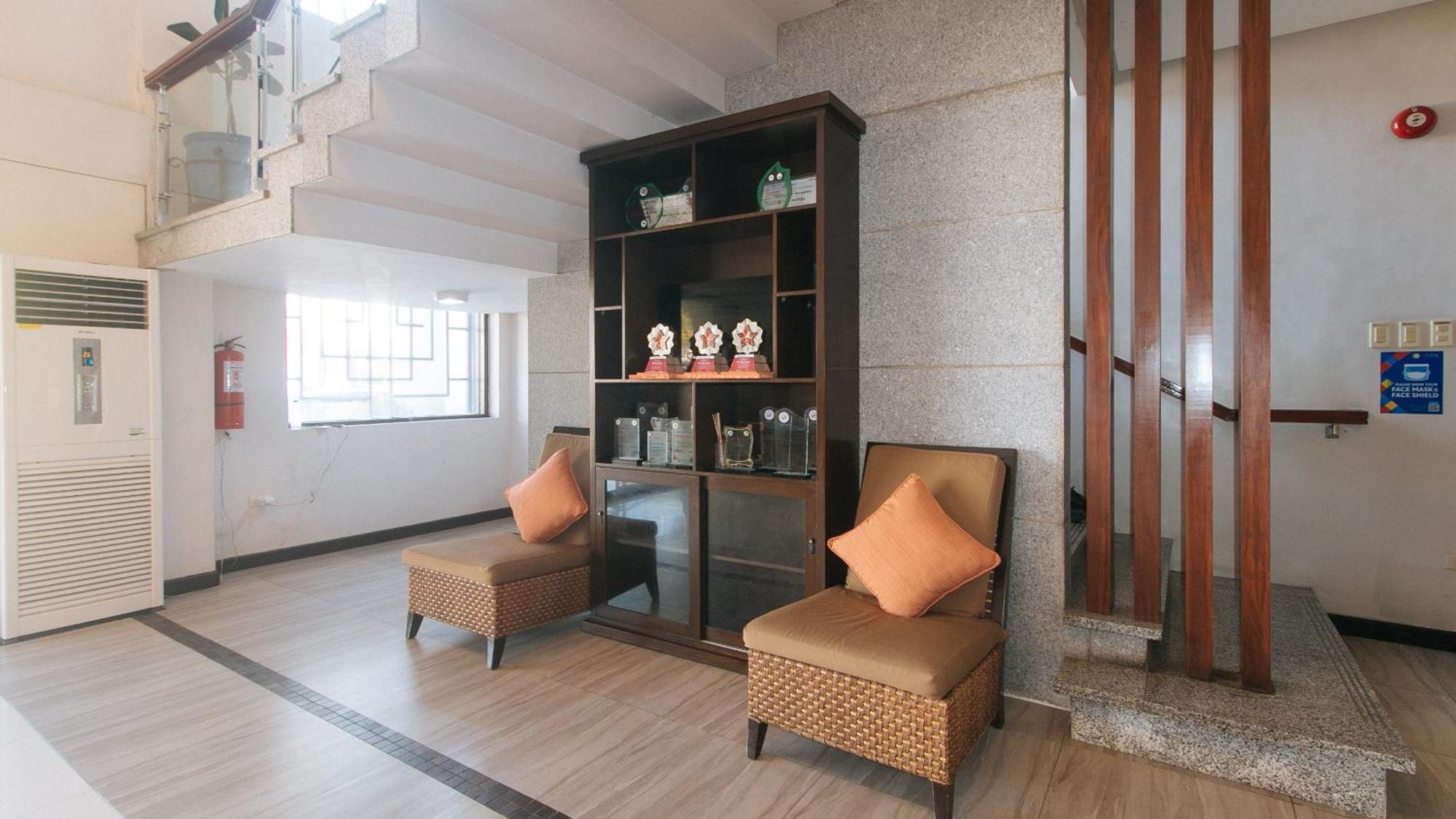 Bliss Hotel San Fernando Pampanga City Buitenkant foto